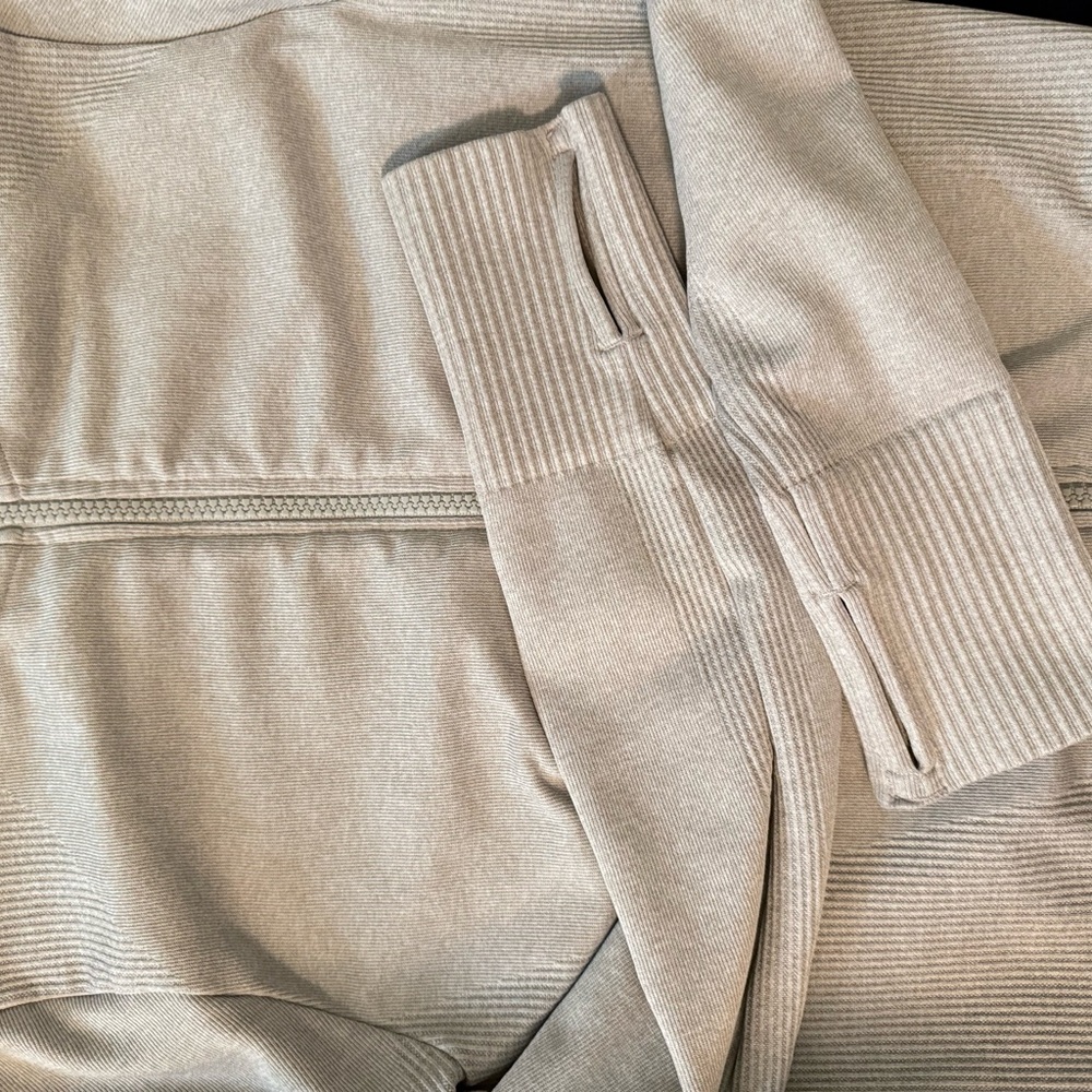 Calvin Klein Performance Gray Jacket - Picture 5 of 5